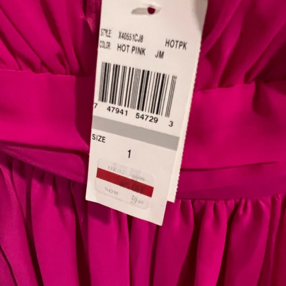 Dress - Picture 2 of 4